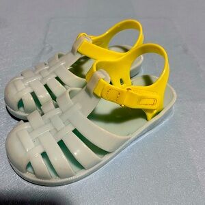 Jelly sandals